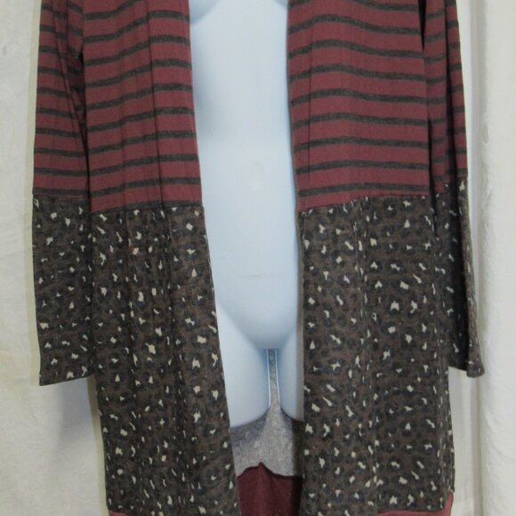Glitzy Girlz Boutique Oddy Long Cardigan Size Small NWT - Picture 2 of 6